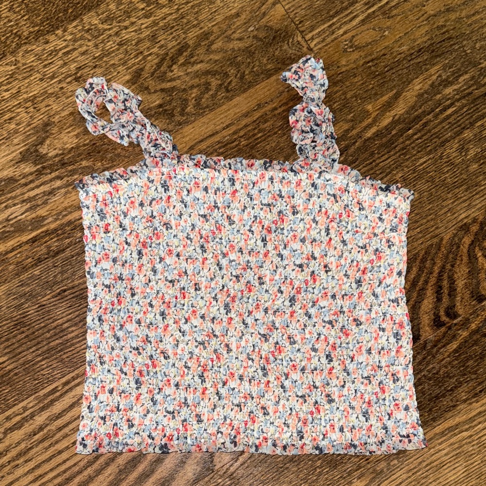 ✅ Abercrombie & Fitch White Multi Smocked Floral Crop Tank